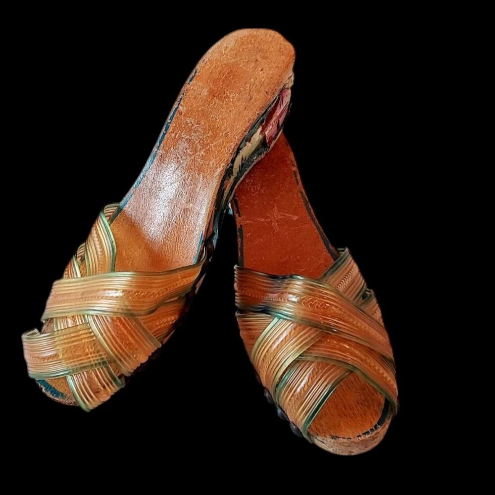 Rare 1940s Philippines Wedge Sandal Childs Shoe Hand Painted Carved Wood WWII